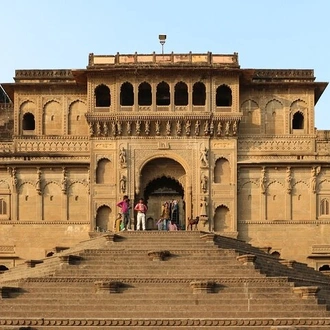 tourhub | Agora Voyages | Mahakaleshwar, Omkareshwar & Maheshwar Jyotirlinga & Shiva Temple Tour 