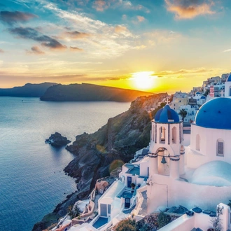 tourhub | Daily Tours from Athens | From Athens: 3-Day Trip to Mykonos & Santorini with Lodging 