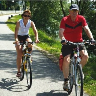 tourhub | UTracks | Passau to Vienna by Bike 