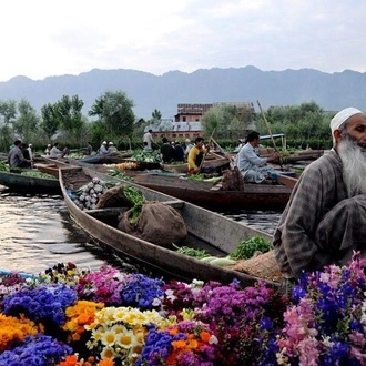 tourhub | Holiday Tours and Travels | 7-Days Honeymoon package of Kashmir from Srinagar 