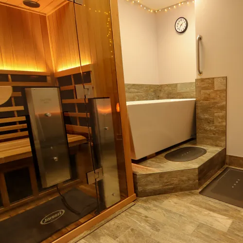 Contrast Suite - Infrared Sauna and Plunge Ice Bath