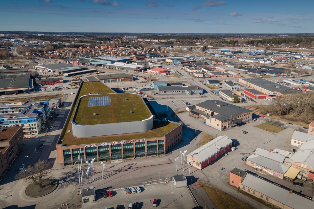Flygfoto över STIGA Sports Arena i Eskilstuna. Fotograf: www.stirra.se