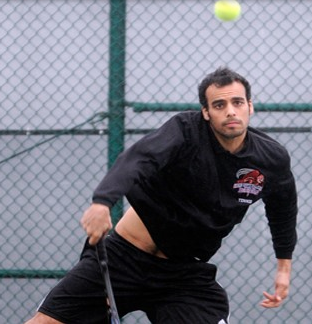 Asaf B. teaches tennis lessons in Austin, TX