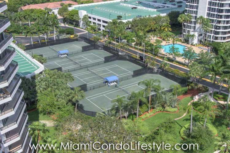 Alex P. teaches tennis lessons in Sunny Isles, FL