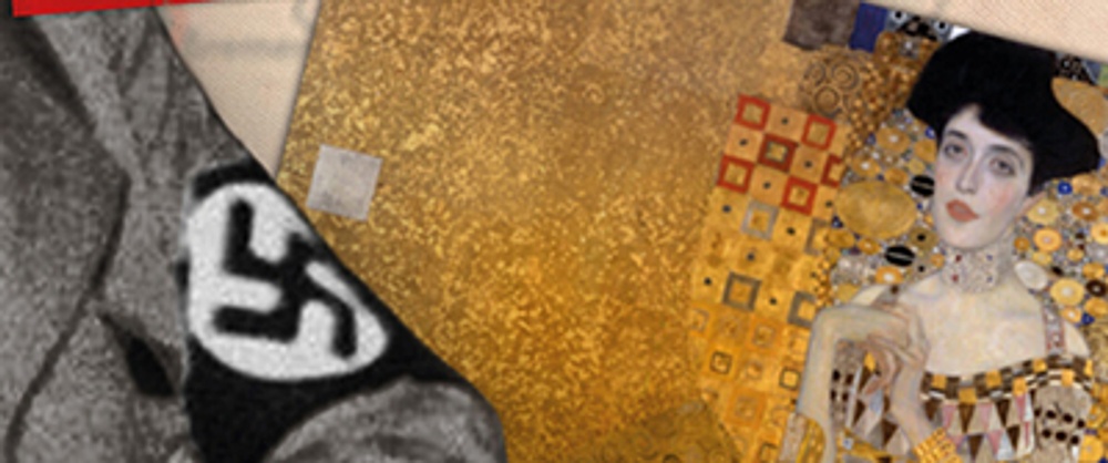 Utställningsaffischen visar bilden av en persons korslagda armar med en armbindel med ett tryckt hakkors, och ett berömt konstverk av Gustav Klimt till höger. 