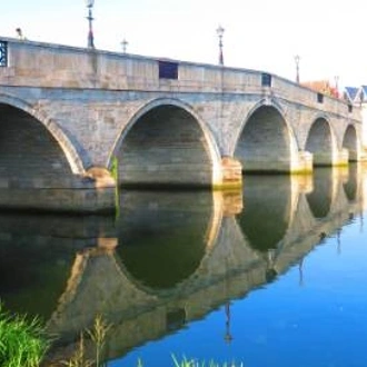 tourhub | Walkers' Britain | Thames Path East 