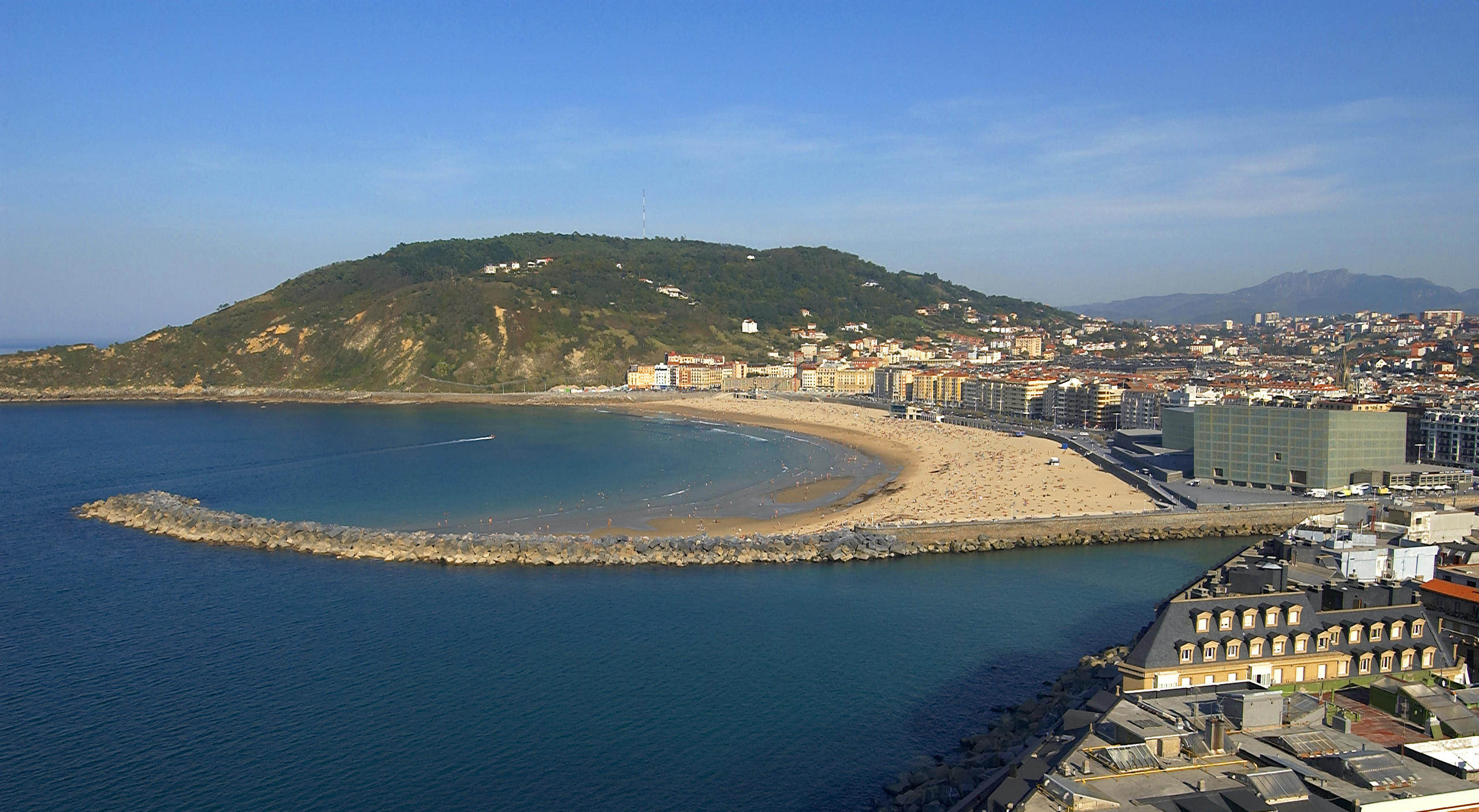 San Sebastián and the Coast of Gipuzkoa from Pamplona in Semi-Private with Lunch and Pick-up - Alloggi in Pamplona