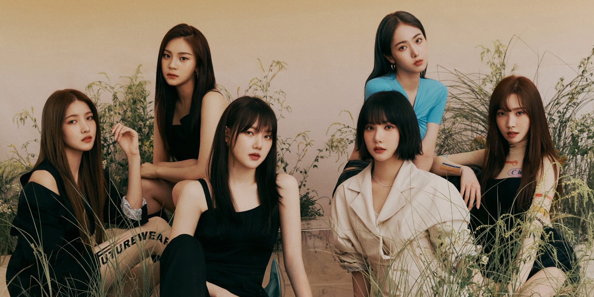 GFRIEND comfort fans with handwritten letters as they end contract with Source Music, fans show support and appreciation with #ThankYouGFriend