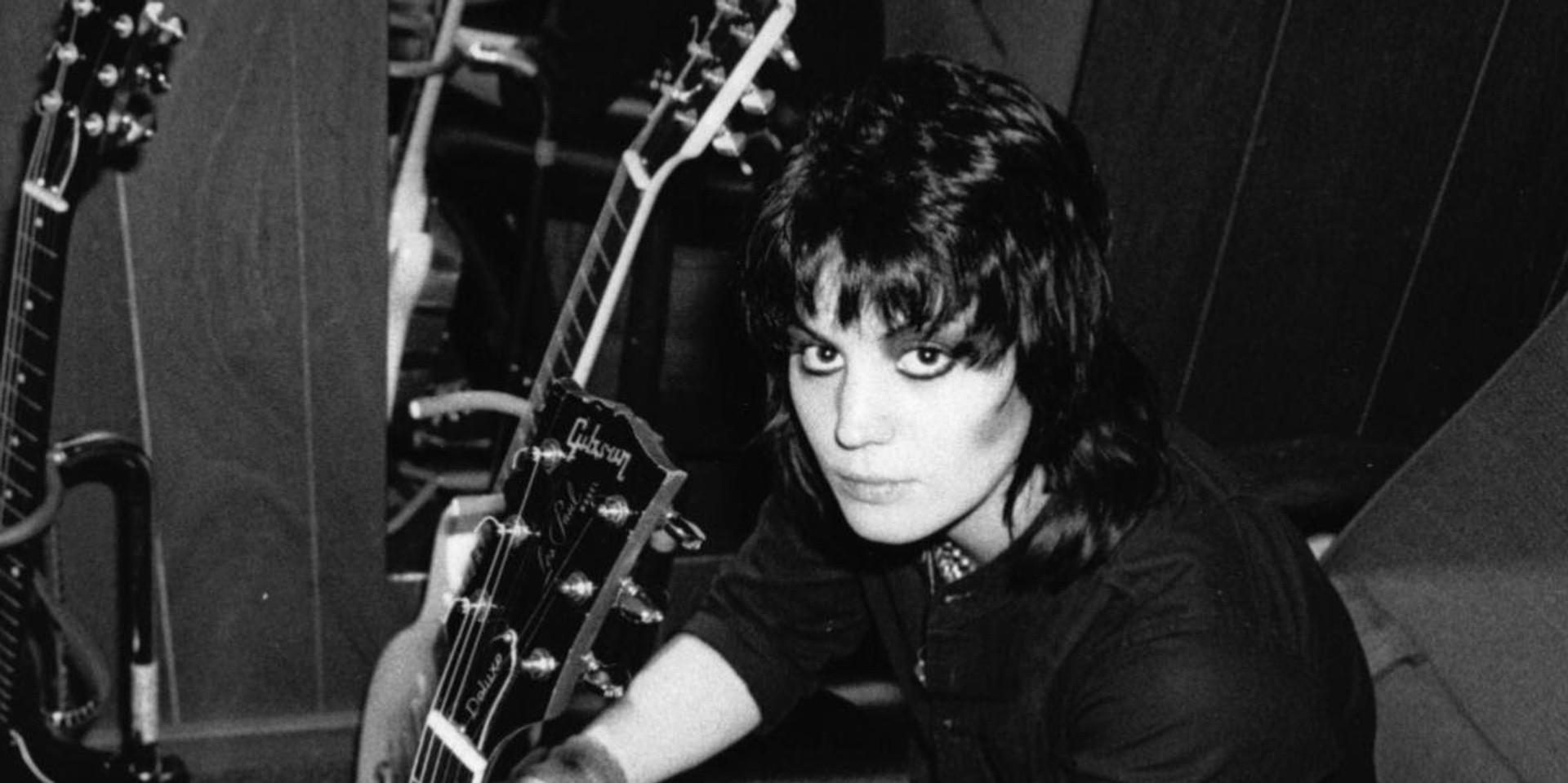 Epiphone presents the new Joan Jett Olympic Special electric guitar