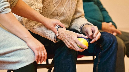 Représentation de la formation : L'approche Montessori adaptée aux personnes âgées