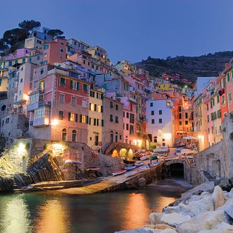 tourhub | G Adventures | Tuscany to Cinque Terre: Wines, Villages & Unforgettable Walks 