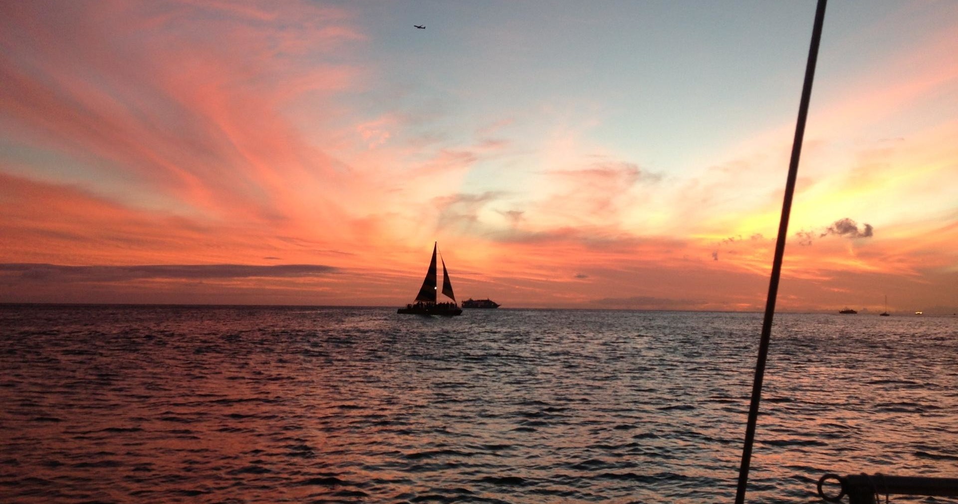 Private Honolulu Sunset Sail at Kewalo Basin Harbor with Complimentary Drinks (Up to 49 Passengers) image 11