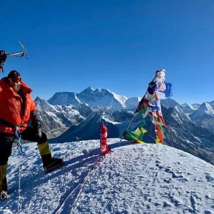 Island Peak Climbing and Everest Three Passes Trek  21 Days 20 Night