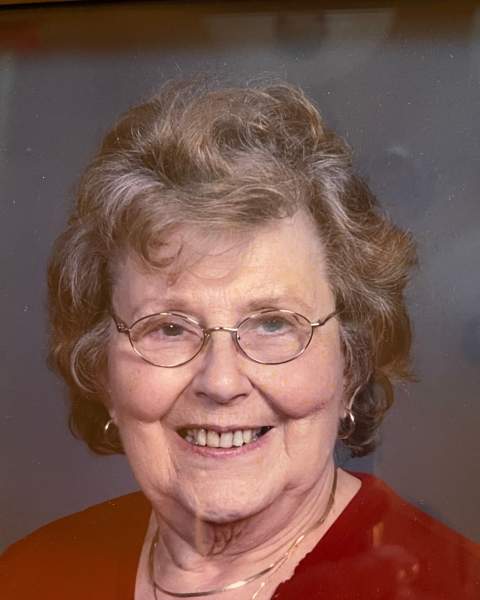 June Bien Lovell Profile Photo