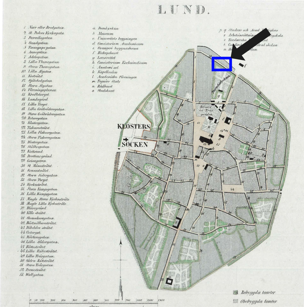 Området för den arkeologiska förundersökningen markerad med blått på karta från år 1853. Centralt i rektangeln kan den tidigare sträckningen av Norra Vallgatan ses. Gatan låg på den södra sidan av den medeltida vallen och vallgraven. Återgive...