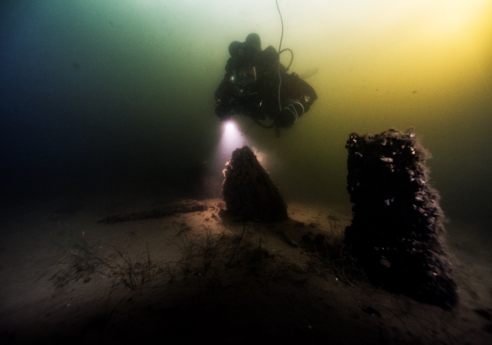 Marinarkeologer undersöker de många vraken i Blekinges vatten. Foto: Sjöhistoriska museet