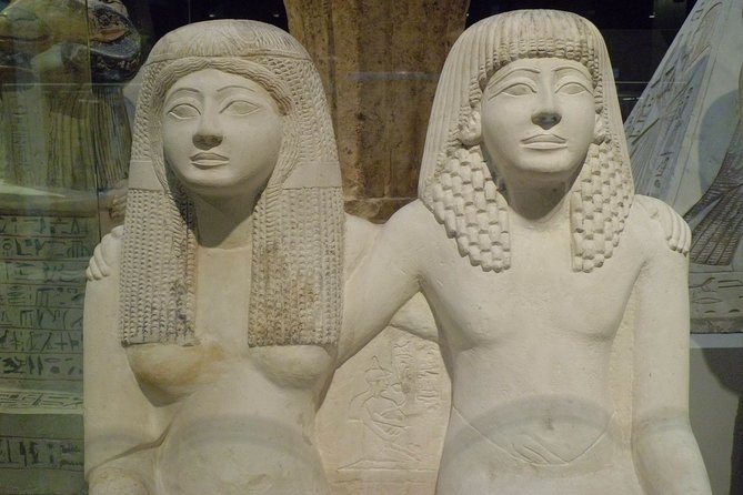 Experiencia Guiada en el Museo Egipcio y Recorrido por la Ciudad en Grupo Reducido o Privado - Acomodações em Turim