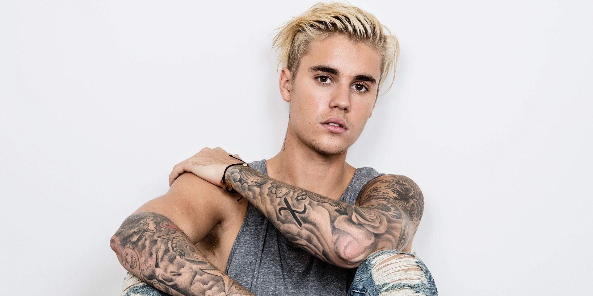Justin Bieber becomes the first artist to have six songs hit a billion streams on Spotify