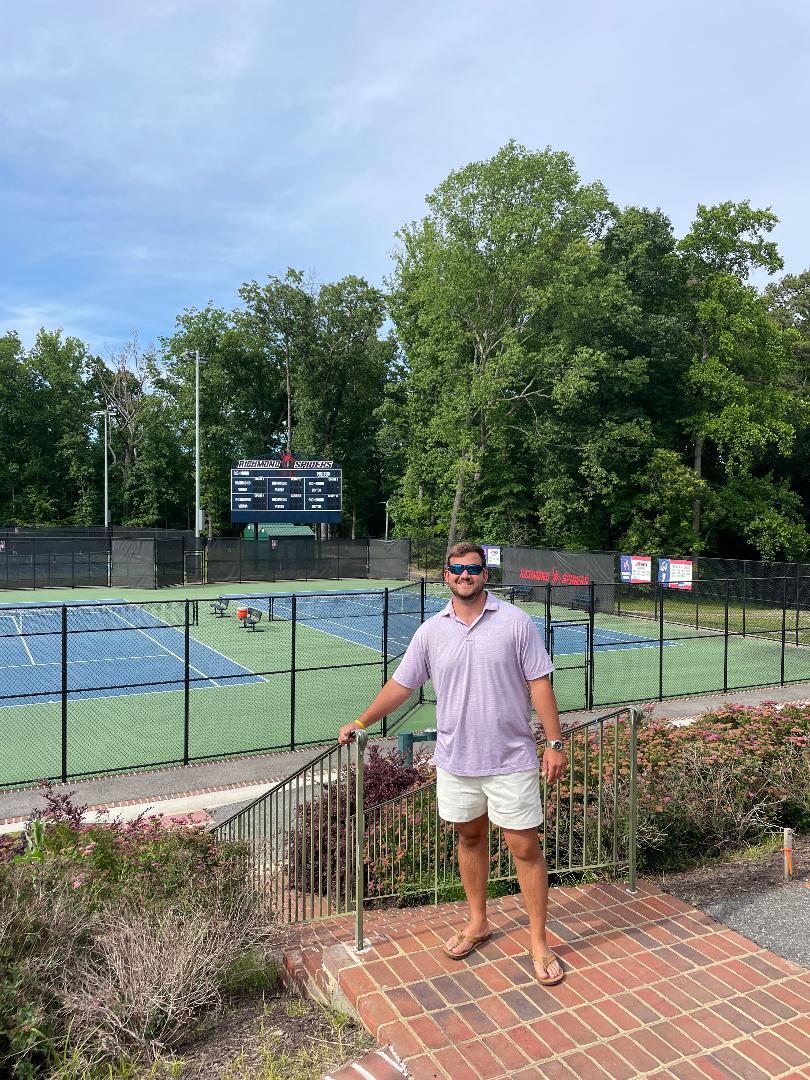 Stuart M. teaches tennis lessons in Glen Allen, VA