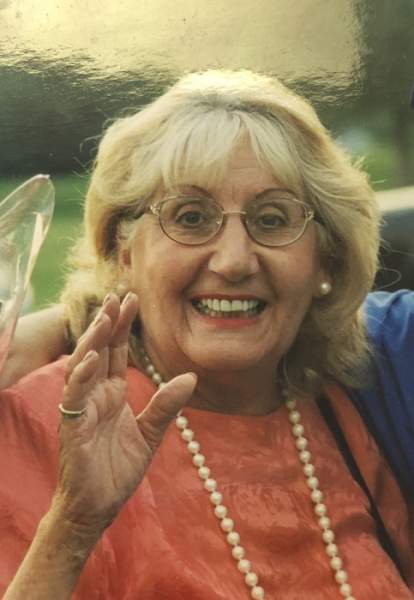 Norma Triglianos Profile Photo