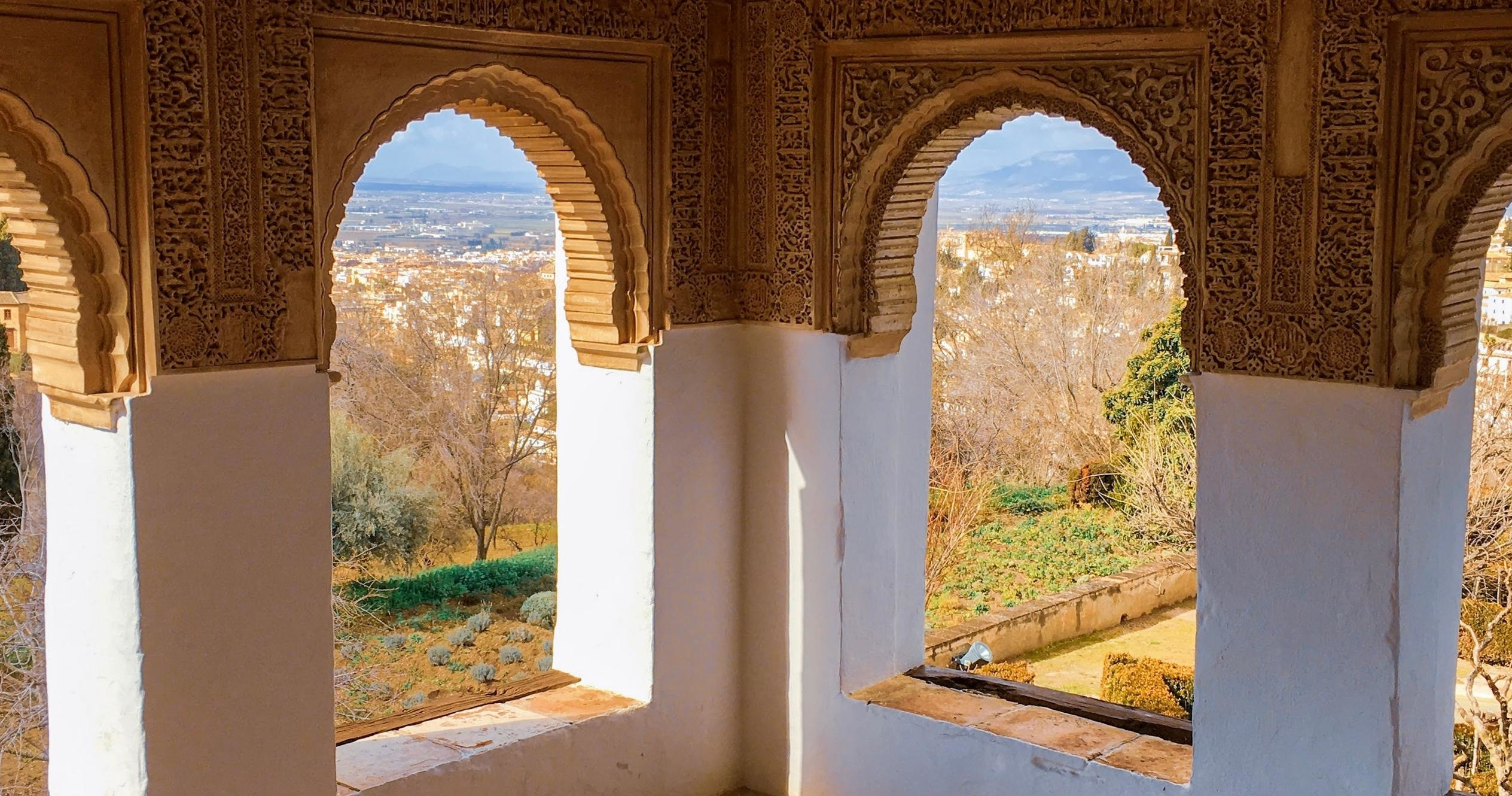 Visita Guiada de La Alhambra y sus Recintos al Completo en Privado - Alojamientos en Granada