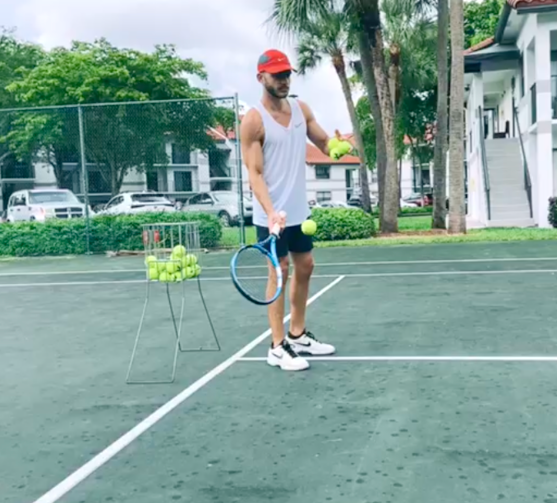 Vittorio Z. teaches tennis lessons in Miami, FL