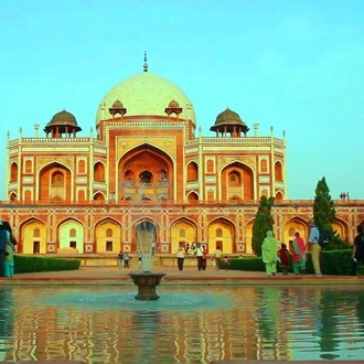 tourhub | Holiday Tours and Travels | 4-Days tour of Agra with Varanasi from Delhi Includes,Hotel,Train Ticket,Vehicle 