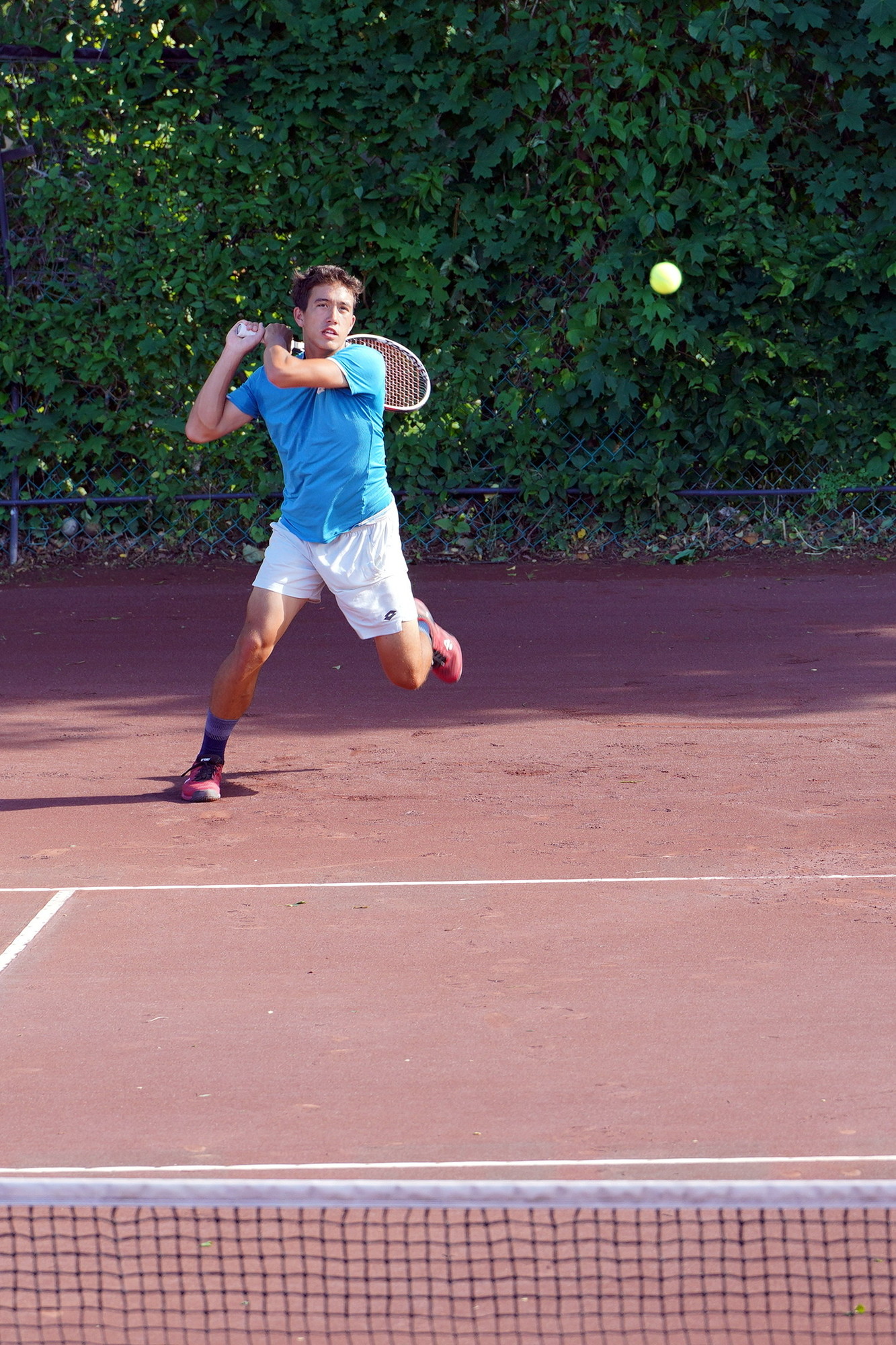 Leon L. teaches tennis lessons in Grafton, MA