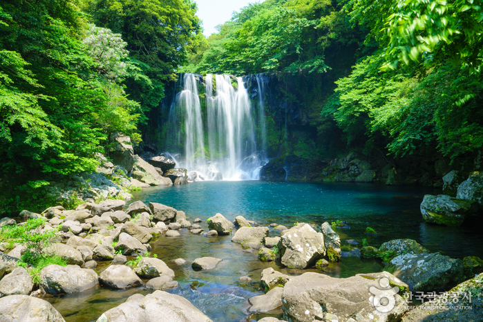 Cheonjiyeon Waterfall