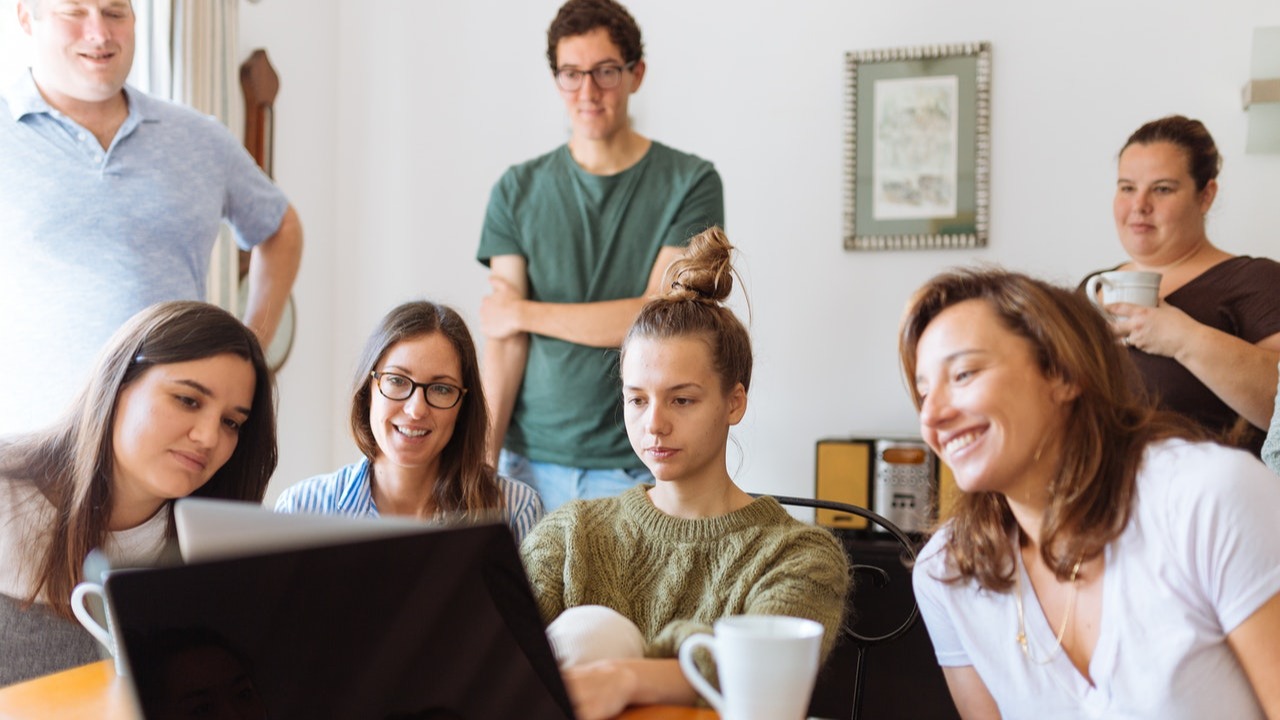 Représentation de la formation : AFEST : Accompagner la montée en compétences (Tutorat, Apprentissage, AFEST) - Toute France