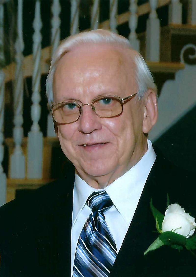Robert P. MacNeill Profile Photo