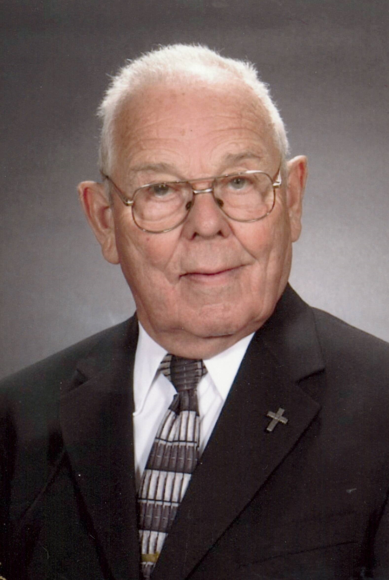 Alwyn Wegner Obituary 2015 Schrader Aragon And Jacoby Funeral Home 