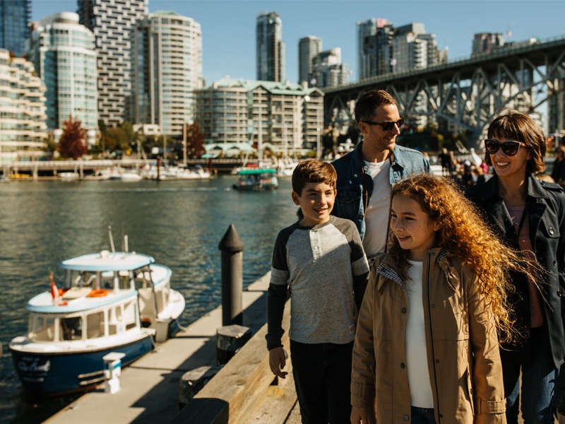 1-Day Discover Vancouver Sightseeing Bus & Boat Tour