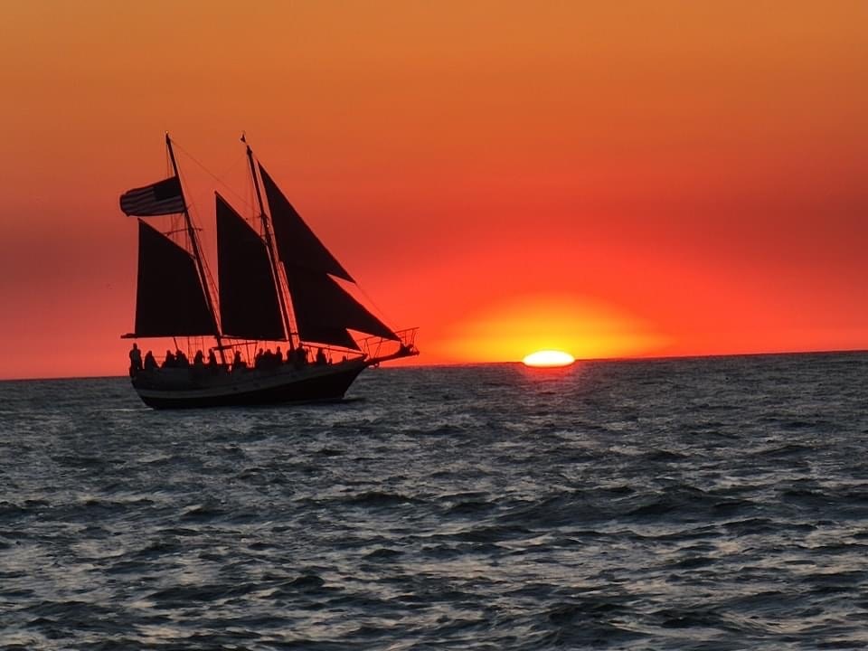 Private Sunset Sail Aboard Suncoast Horizon