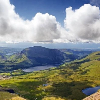 tourhub | On The Go Tours | Shakespeare, Snowdonia & Yorkshire (Hotel) - 5 days 