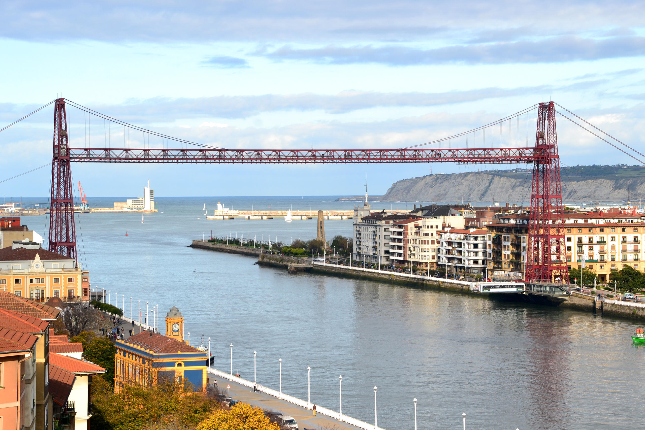Getxo and Hanging Bridge from Bilbao in Semi-Private with Pickup - Accommodations in Bilbao