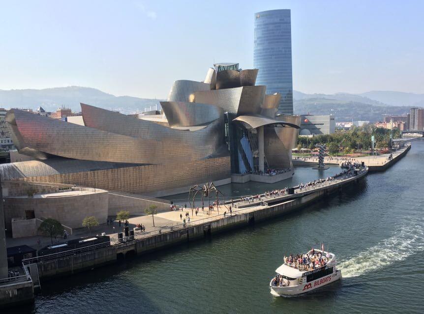 Guided Tour in Bilbao  in Semi-Private - Accommodations in Bilbao