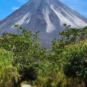 tourhub | Destiny Travel Costa Rica | 9 Days: Costa Rica 3 Volcanoes & Guanacaste Beach all inclusive 