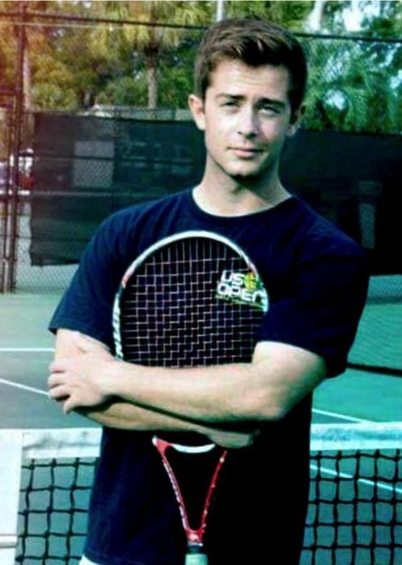 Dylan Q. teaches tennis lessons in Bradenton, FL
