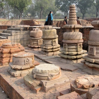 Rajasthan Fort & Palaces with Temple Town Khajuraho & Varanasi