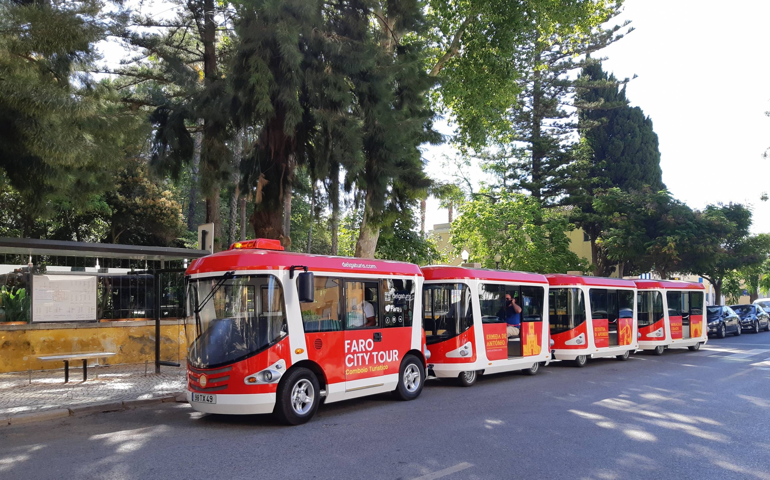 Tour em comboio turístico de Faro • Hop-on & Hop-off