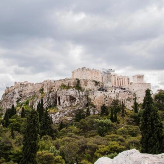 Greece: Ancient Ruins & Iconic Islands