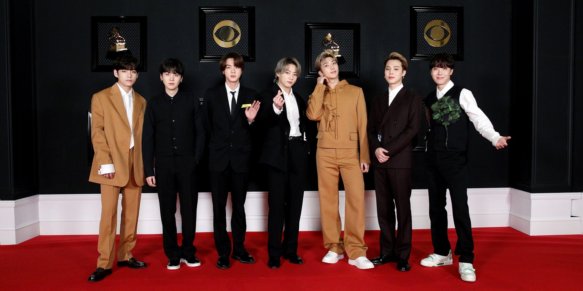 BTS and ARMY take over Twitter with #LightItUpBTS 