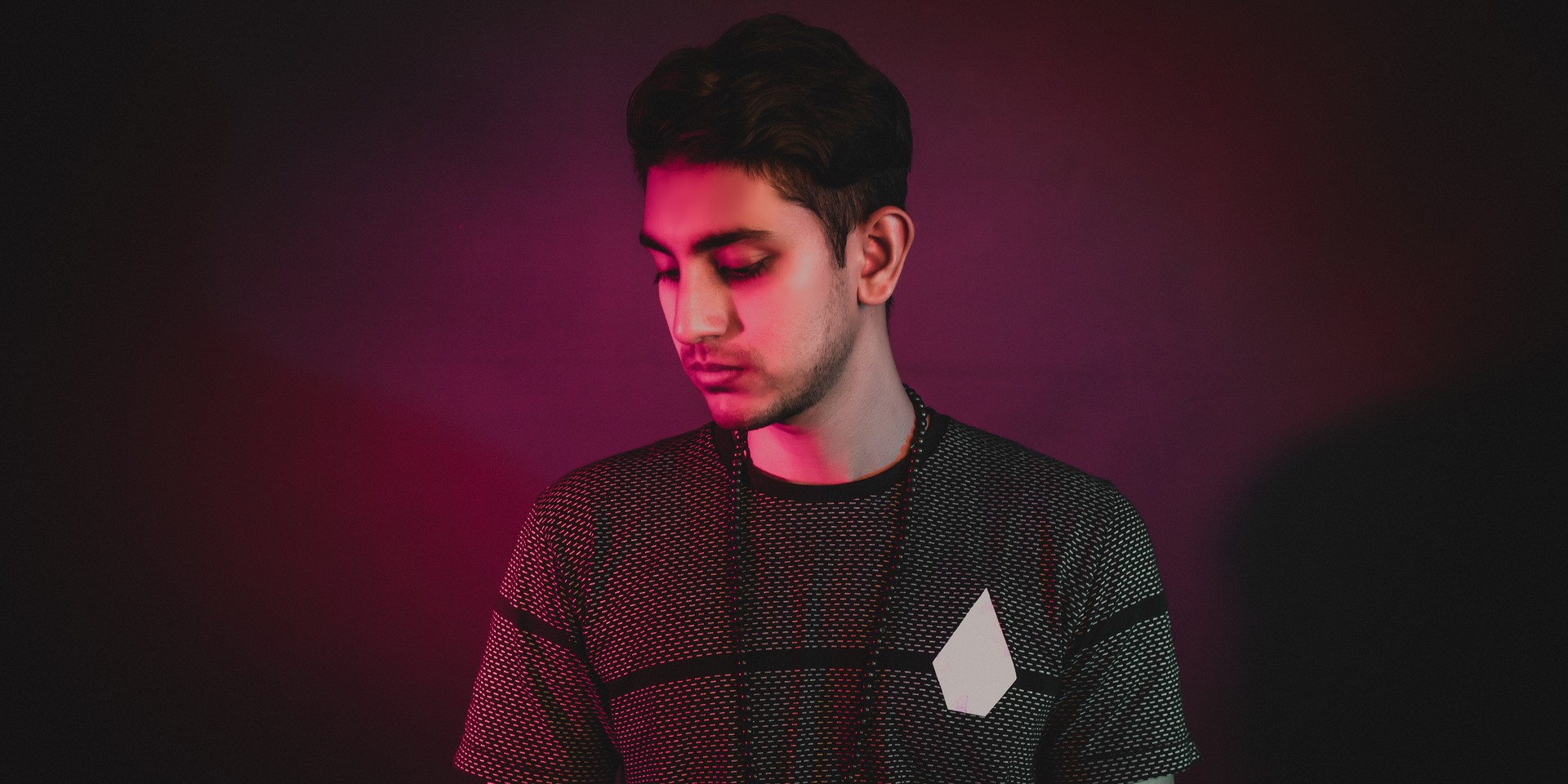 PREMIERE: SAYVERE unveils heartbreaking future bass track 'Rewind'