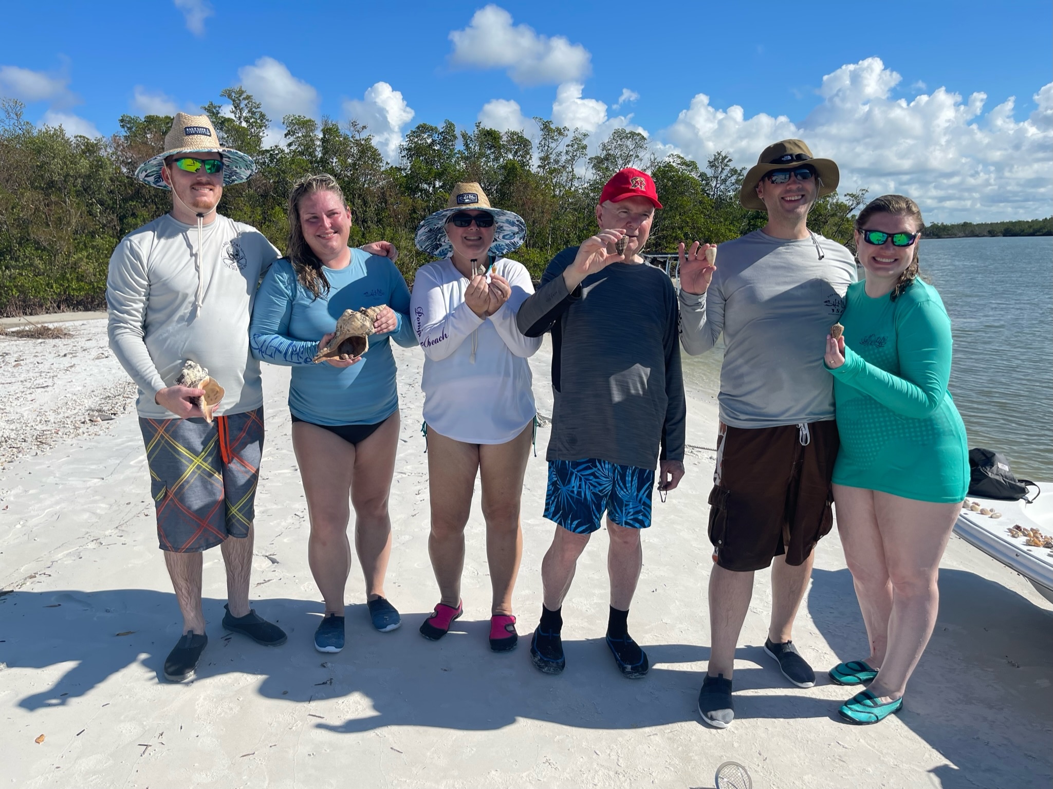 Ten Thousand Islands Shelling, Dolphin and Beach Experience