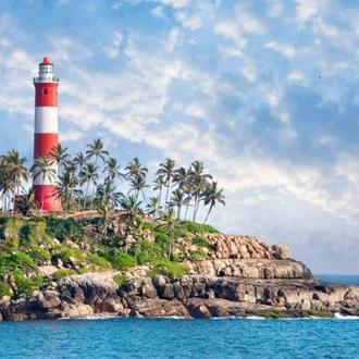 tourhub | UncleSam Holidays | North India with Kovalam Tour 