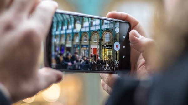 Représentation de la formation : Journaliste multimédia - Réaliser des vidéos de qualité avec un smartphone - BC 05 Pratiquer la photo et la vidéo d'information