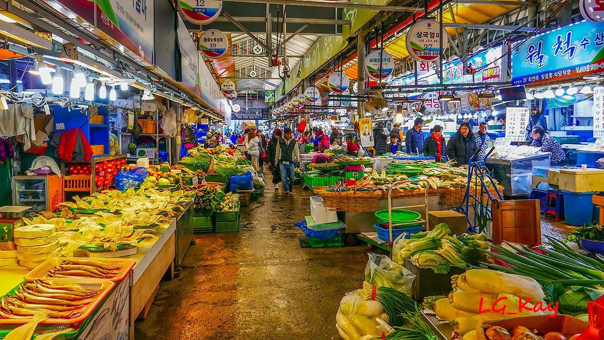 Dongmun Market