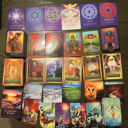 Tarot and Oracle Card Reading