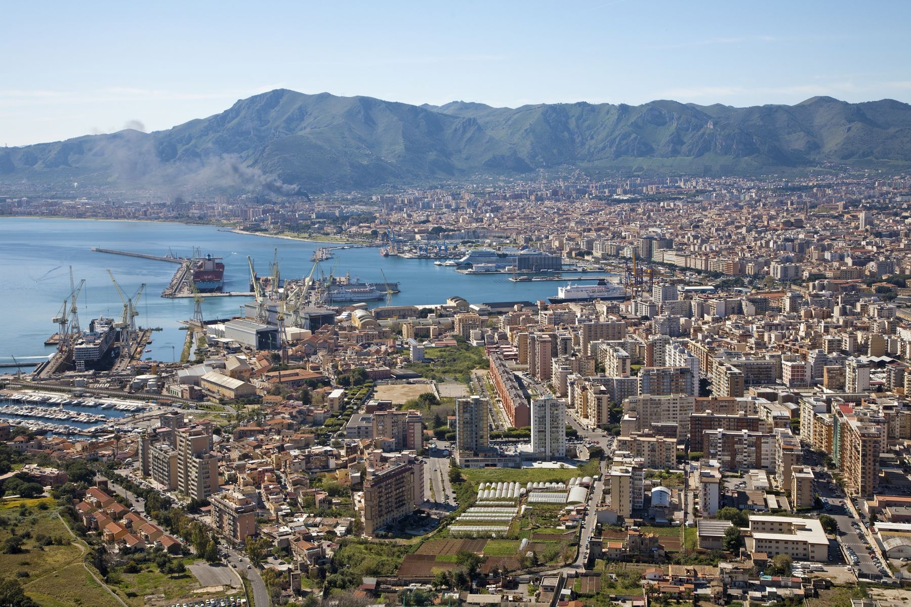 An Exciting Tour of Palermo to Discover The Art and Food 